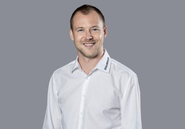 Dr. Daniel Schlunegger